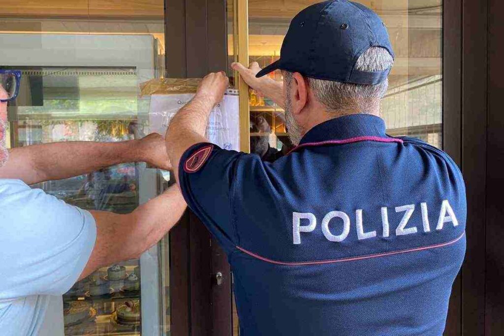Torino, sospesa la licenza di un bar in corso Racconigi: frequentato da pregiudicati. Chiuso per otto giorni un bar a Torino: controlli rivelano presenza di persone pericolose.