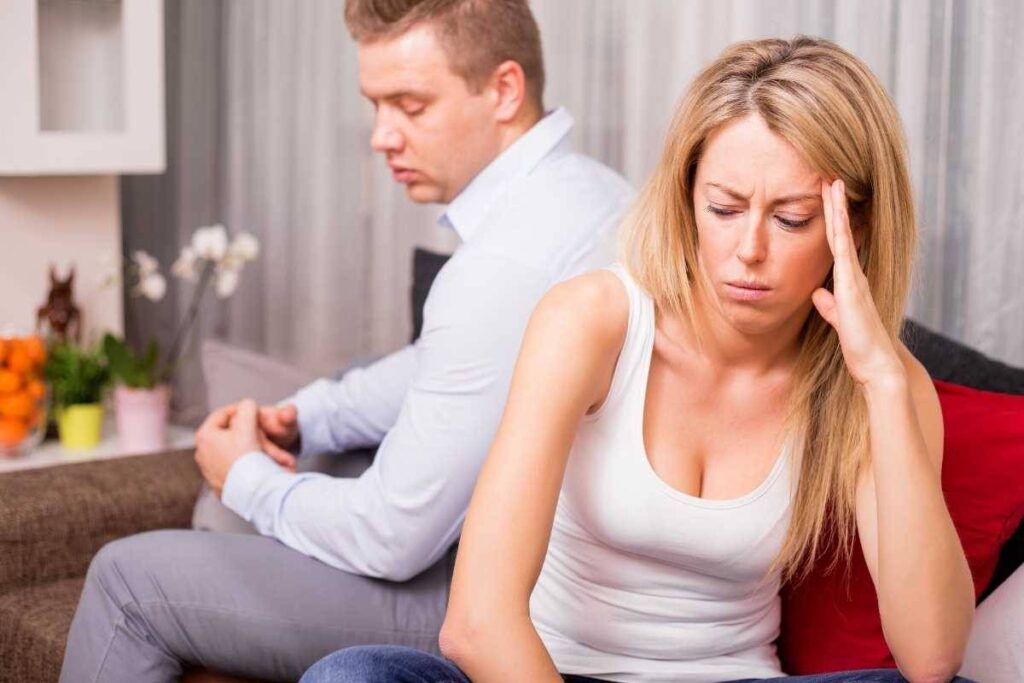 Perché continui a stare con la persona sbagliata? Le paure che ti tengono bloccato in una relazione tossica. Sperare che il partner cambi è un'illusione? La dipendenza emotiva ti impedisce di lasciare il partner?
