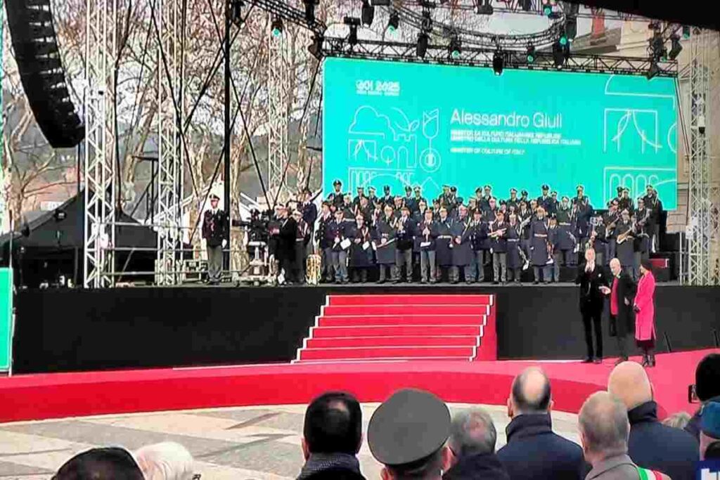 Un secolo di celebrazioni culturali in Slovenia. Le nuove tecnologie al servizio della cultura slovena. Il ruolo delle istituzioni nella promozione culturale. Giovani e cultura: un legame da rafforzare in Slovenia.