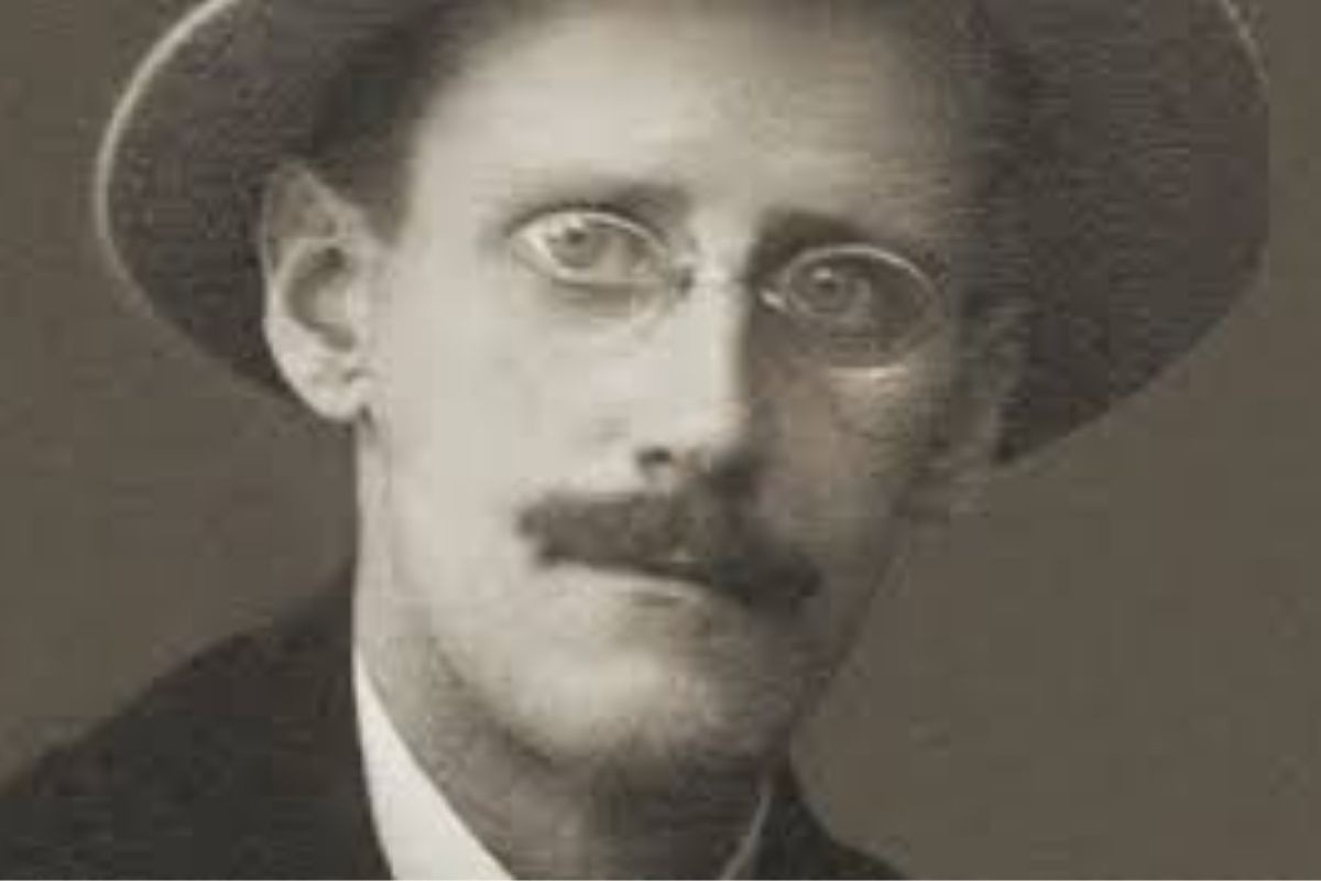 "Ulisse": il romanzo che rivoluzionò la letteratura. Leopold Bloom: l’eroe moderno della narrativa. "Ulisse" e l’"Odissea": il confronto tra epico e moderno. Censura e scandalo: la prima accoglienza di "Ulisse".