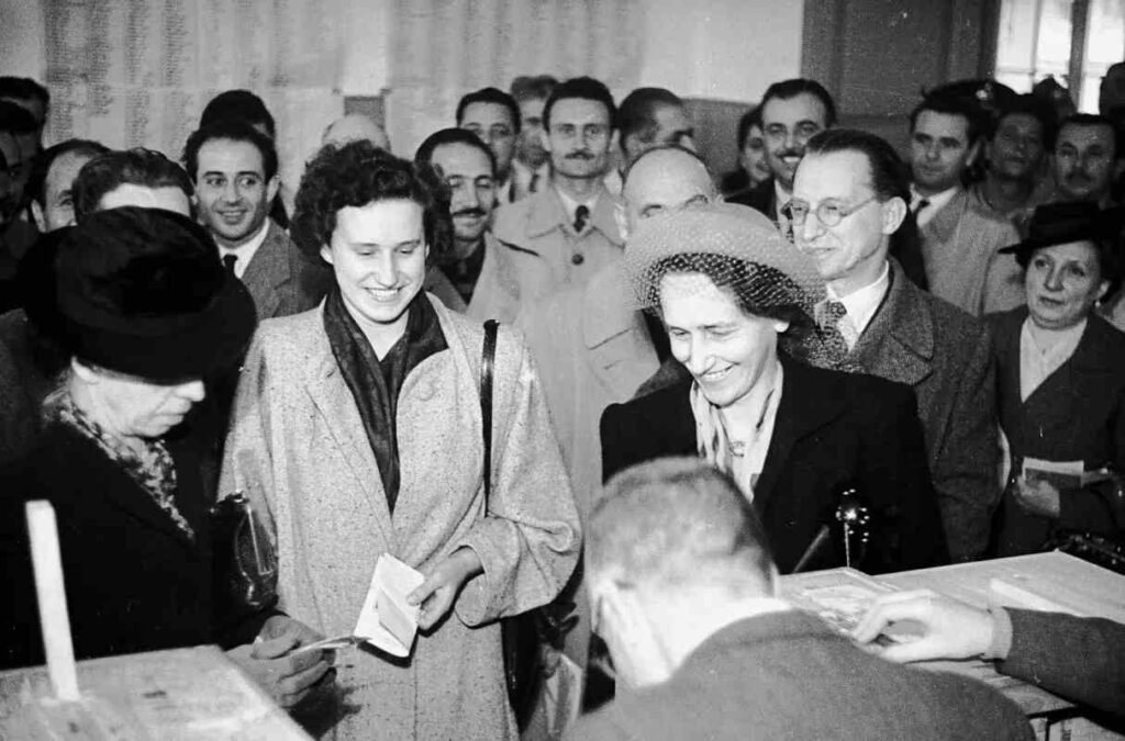 Dalla resistenza al voto: il suffragio femminile in Italia. L'estensione del voto alle donne: una rivoluzione sociale e politica. Il Decreto n. 23/1945: il primo passo verso l’uguaglianza politica. Il contributo delle donne alla democrazia: il diritto di voto conquistato.