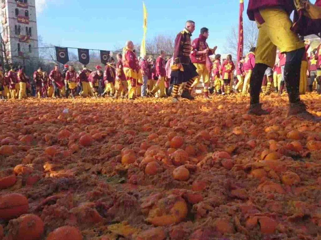 Ivrea e il Carnevale sostenibile: i numeri del 2025. Scs: “Aumentano le arance, ma il sistema regge”. Arance trasformate in compost: Ivrea insegna. Carnevale di Ivrea, una tradizione sempre più green. 